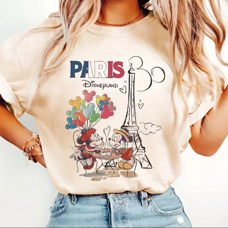Street Fashion In Paris - T-shirt Disney Paris Mickey & Minnie,