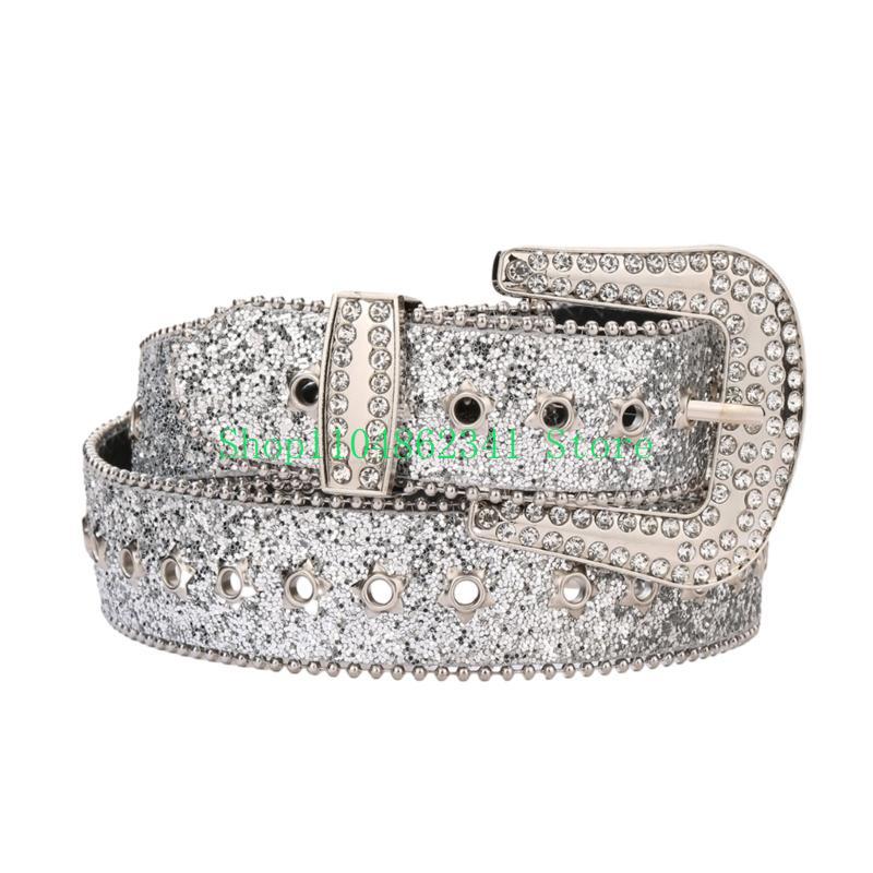 Street Fashion Reference - Chaîne ceinture taille moderne pour femmes